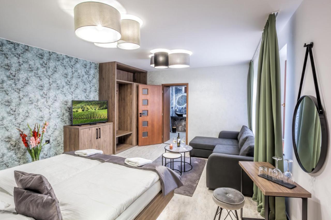 Hotel Beta Bzenec Dış mekan fotoğraf