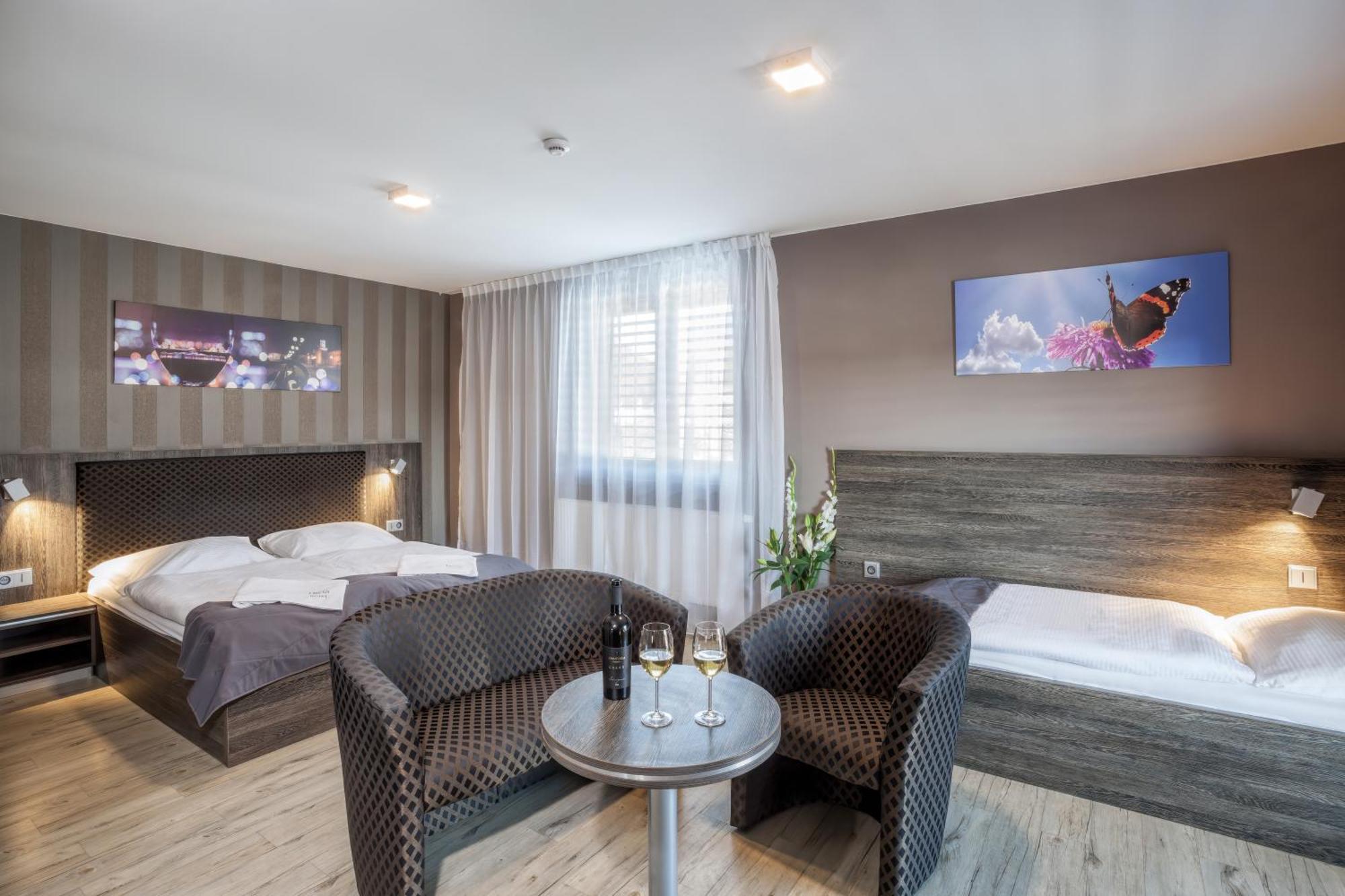 Hotel Beta Bzenec Dış mekan fotoğraf