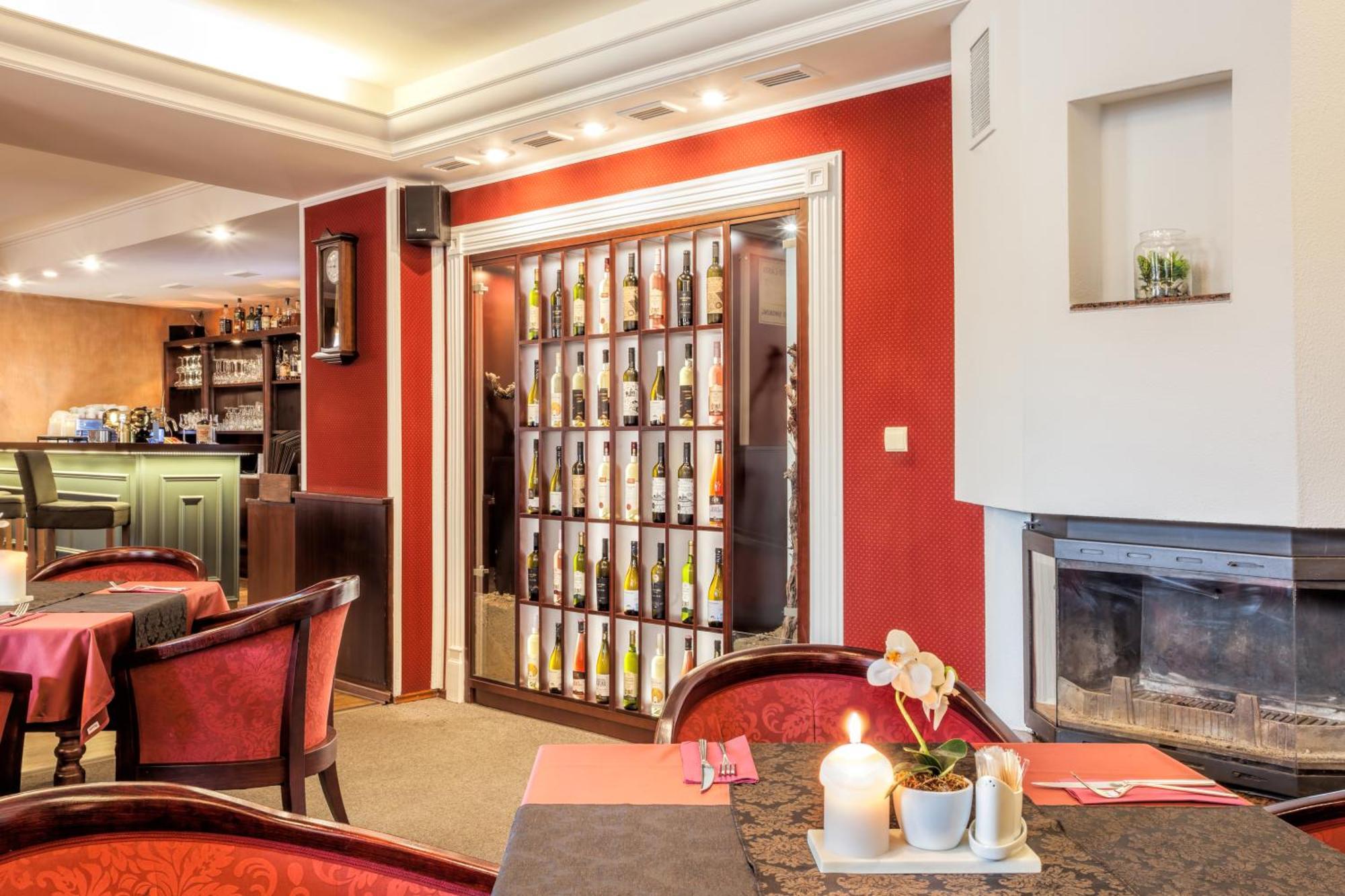 Hotel Beta Bzenec Dış mekan fotoğraf